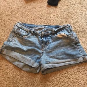 old navy mid rise jean shorts